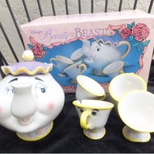 Vintage Disney beauty and tbe beast tea party set